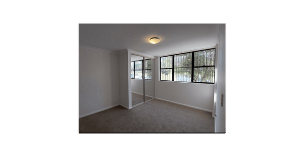 2 bedroom apartment walk to train station - Photo 1