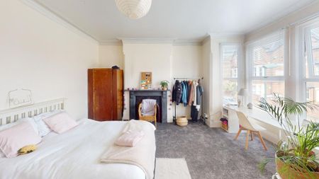 5 bedroom semi-detached house to rent - Photo 5