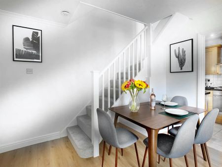 2 Bed, House - Photo 3