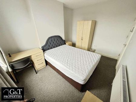 Bromford Lane, West Bromwich, B70 - Photo 3