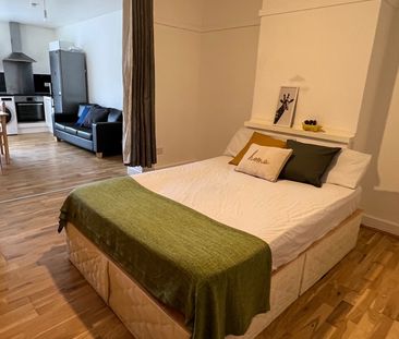 1 Bed Flat, Vivian Avenue, HA9 - Photo 2