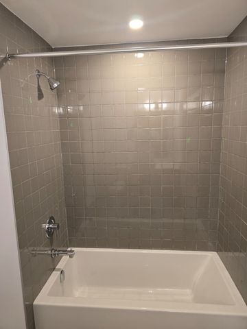 For Lease - 3240 William Colston Avenue Unit# 1107, Oakville, Ontario - Photo 4