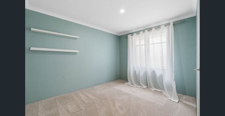 GREAT SIZE 3x2 FAMILY HOME! - Photo 2