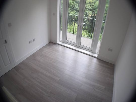 4 bedroom apartment to rent Warren Avenue, Southampton, SO16 - Photo 1