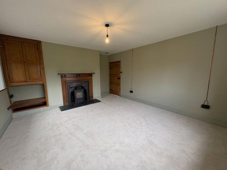5 bedroom detached house to rent - Photo 3