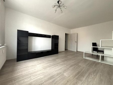 Pronájem bytu 2+1 54 m2 - Fotografie 3