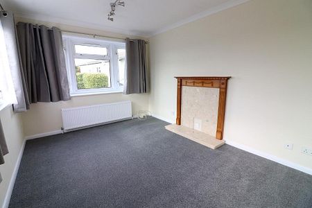 1 Bedroom Park Home To Rent - Photo 2