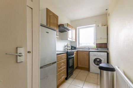 2440L - West Pilton Avenue, Edinburgh, EH4 4BT - Photo 3