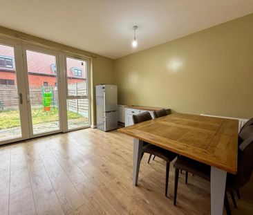 4 Bedroom Terraced To Let - Photo 6