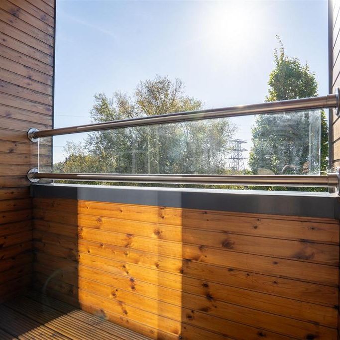 3 bedroom end of terrace house to rent - Photo 1