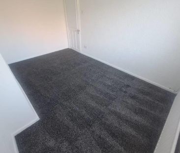 2 bedroom semi-detached house to rent - Photo 6