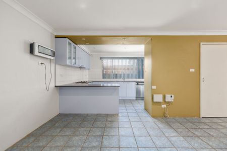 3/47 Atkinson Street, Queanbeyan - Photo 3