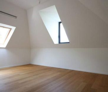 Duplex te huur in Brussel voor € 2.700 met 4 slaapkamers - Photo 3