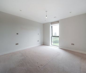 Station Road, Gerrards Cross, Buckinghamshire,SL9 - Photo 2