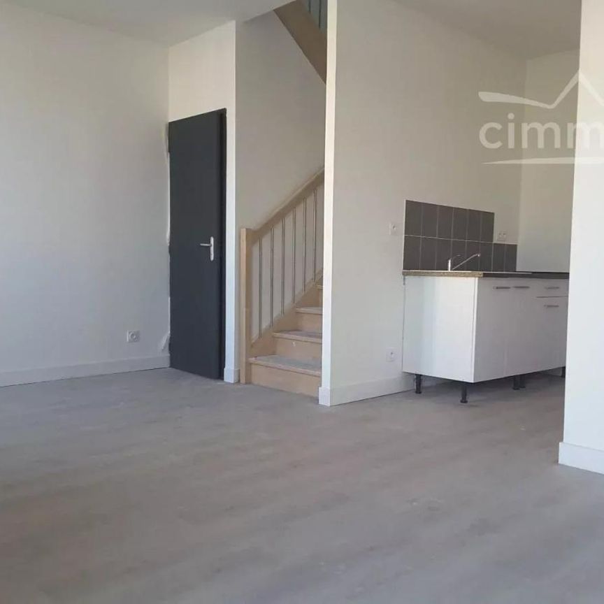A LOUER T2 duplex avec balcon | Cimm Immobilier - Photo 1