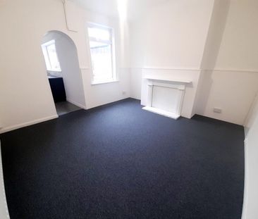3 bedroom House To Let Total Size: 1195 SQ FT - Photo 6
