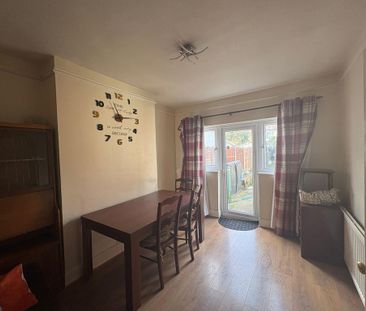 4 bedroom terraced house to rent - Photo 5