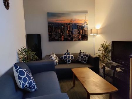 3 Bed Flat, The Study, M6 - Photo 2