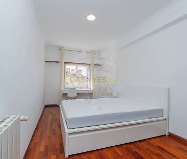 Apartment T4 in Santa Iria de Azoia, São João da Talha e Bobadela, Loures - Photo 5