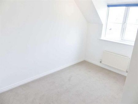 Alconbury Close, Borehamwood, WD6 - Photo 2