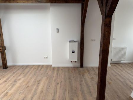 Nur für Physio oder Ergotherapeut Charmante sanierte 2 oder 3-Zimmer-Altbauwohnung Neubau-Standard. - Photo 3