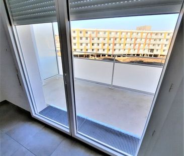 Location Appartement 2 pièces 41m² NIMES 30000 - Photo 6
