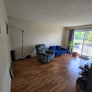 Grand 5 1/2 Recherche Colocataire - Photo 2