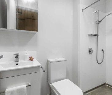 Welcome to apartment 105A in Vedado Apartments. - Photo 6