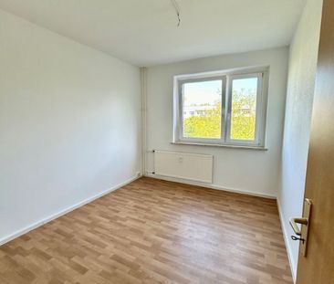 Familienfreundliche 4 Zimmer-Wohnung in Halle - sofort einziehen un... - Photo 3