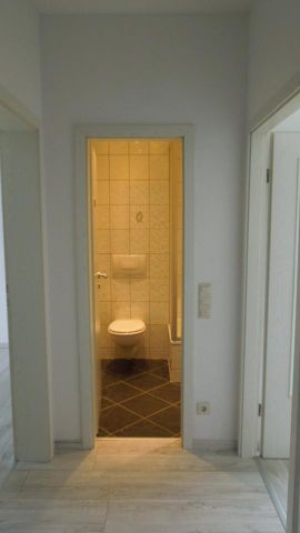 2 Zimmer, Wohnküche, Diele, Dusche / WC - Photo 2