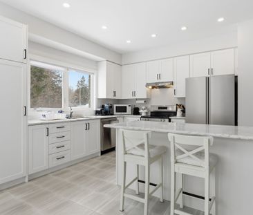 For Lease - 8 Scotia Road, Georgina, Ontario - Photo 4