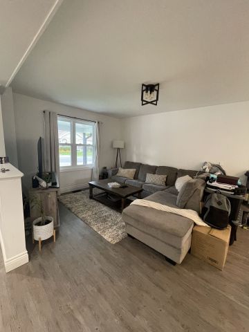 For Lease - 6 Stone Street, Springwater, Ontario - Photo 5