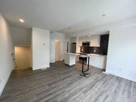For Lease - 20 Ed Clark Gardens Unit# TH13, Toronto, Ontario - Photo 4