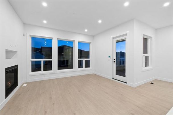 Lovely Upper in Auguston with Spice Kitchen - Photo 1