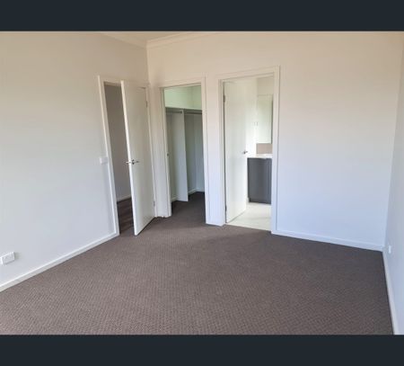 83 Erskine Rd, Winter Valley, Vic 3358 - Photo 3