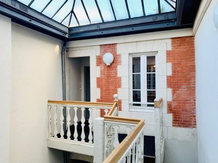Location Appartement 2 pièces 44m² LA ROCHELLE 17000 - Photo 5