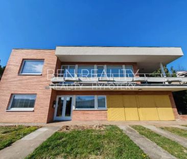 Pronájem bytu 1+1 + pokoj nebo úložná místnost + garáž, zahrada Zlí... - Fotografie 3