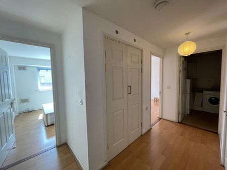 2 bedroom flat to rent - Photo 5
