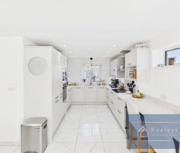 2 bedroom detached bungalow to rent - Photo 2