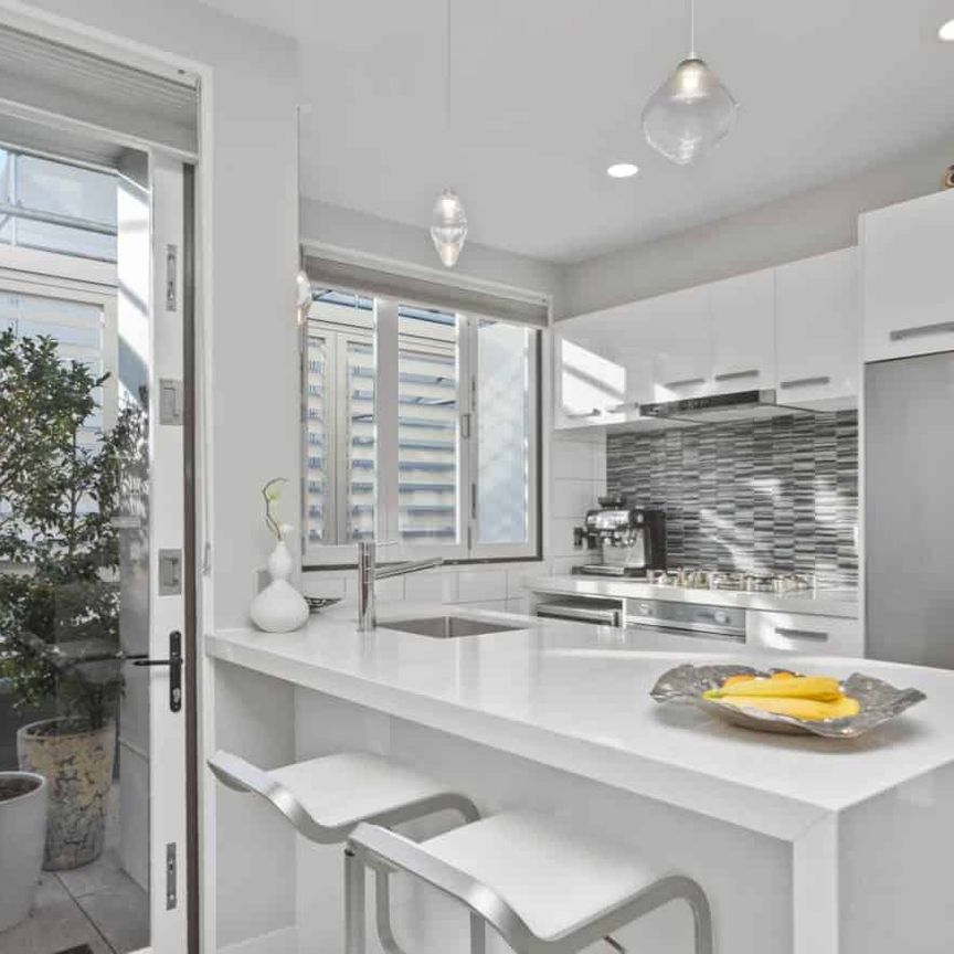 Bang For Buck - Photo 1