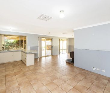Well maintained home in beautiful Greenfields. - Photo 5