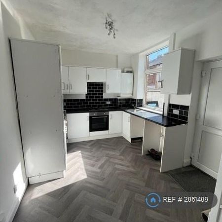 3 bedroom terraced house to rent - Photo 3