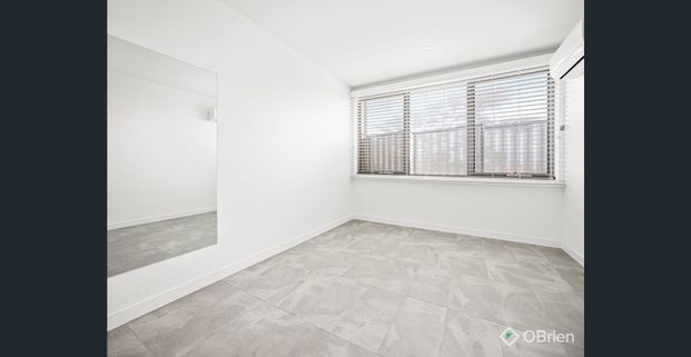 Coastal Living at Its Finest - With Bay Views - Photo 1