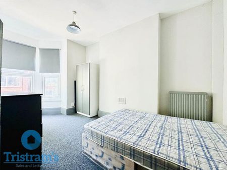 8 bed Semi-Detached House for Rent - Photo 5