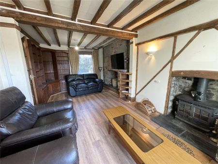 6 bedroom detached house to rent - Photo 2