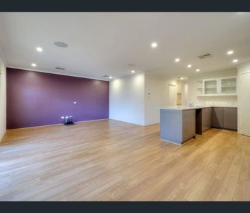 Lovely Inside and Ready to Move In – Bright & Modern 3x2 - Photo 5