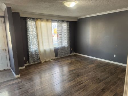 For Lease - 1331 Limberlost Road, London North, Ontario - Photo 4