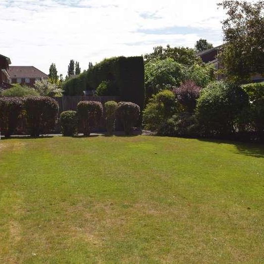 Cardinal Close, Caversham, Reading, RG4 - Photo 1