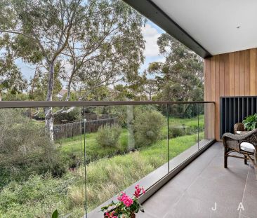 “Luxury Meets Lifestyle in West Footscray’s Eternity” - Photo 5