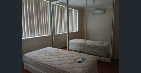 Quiet home tucked away along your own private driveway - Photo 3